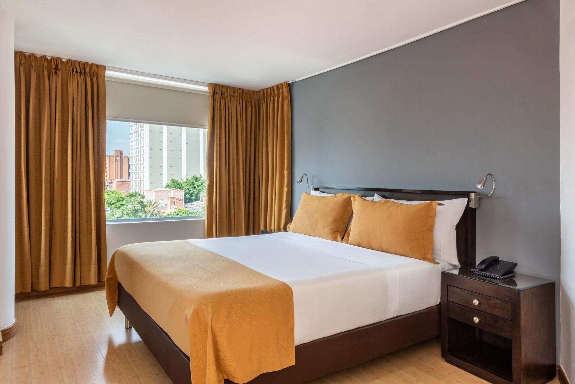 Hotel Egina Медельїн Екстер'єр фото