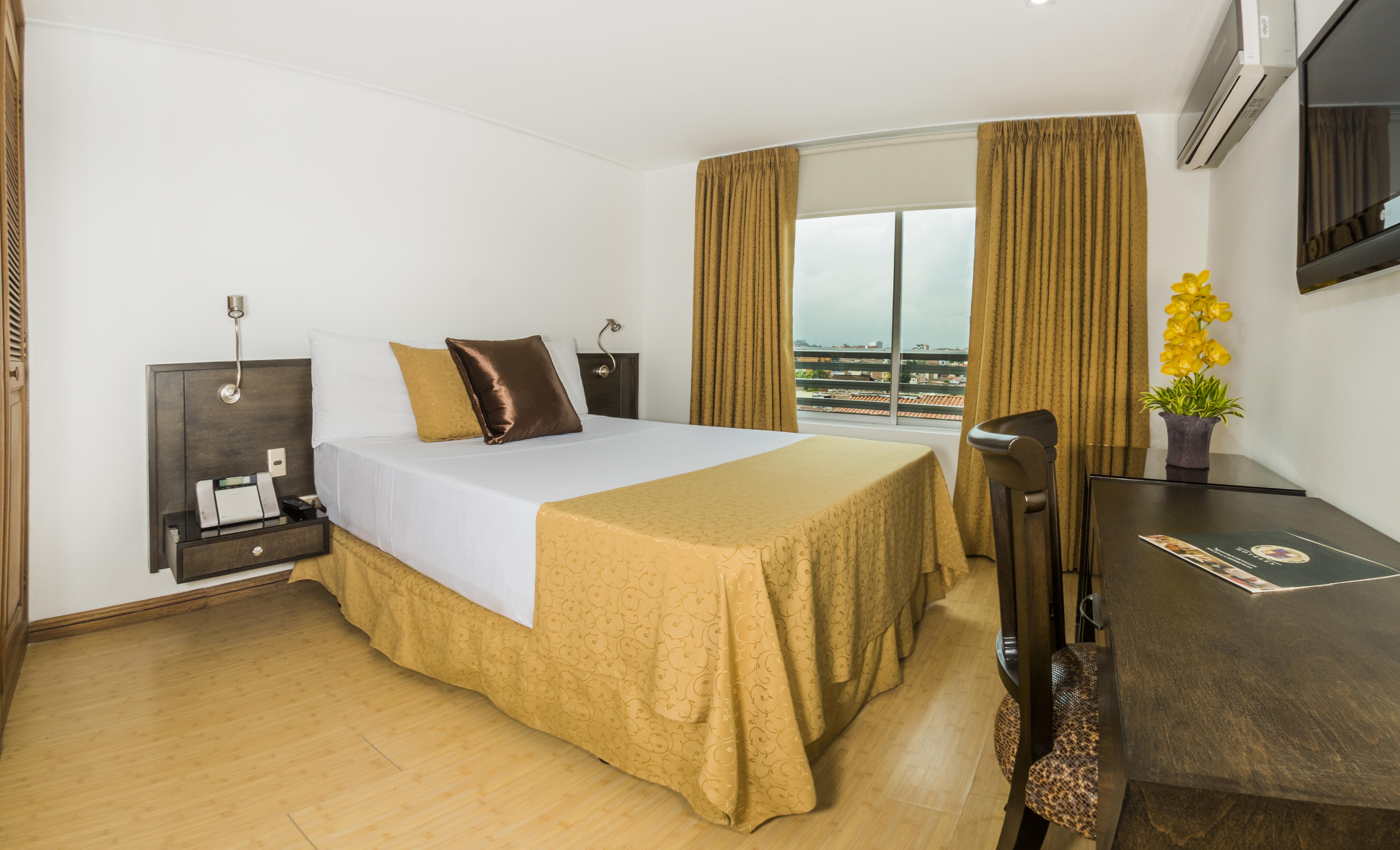 Hotel Egina Медельїн Екстер'єр фото