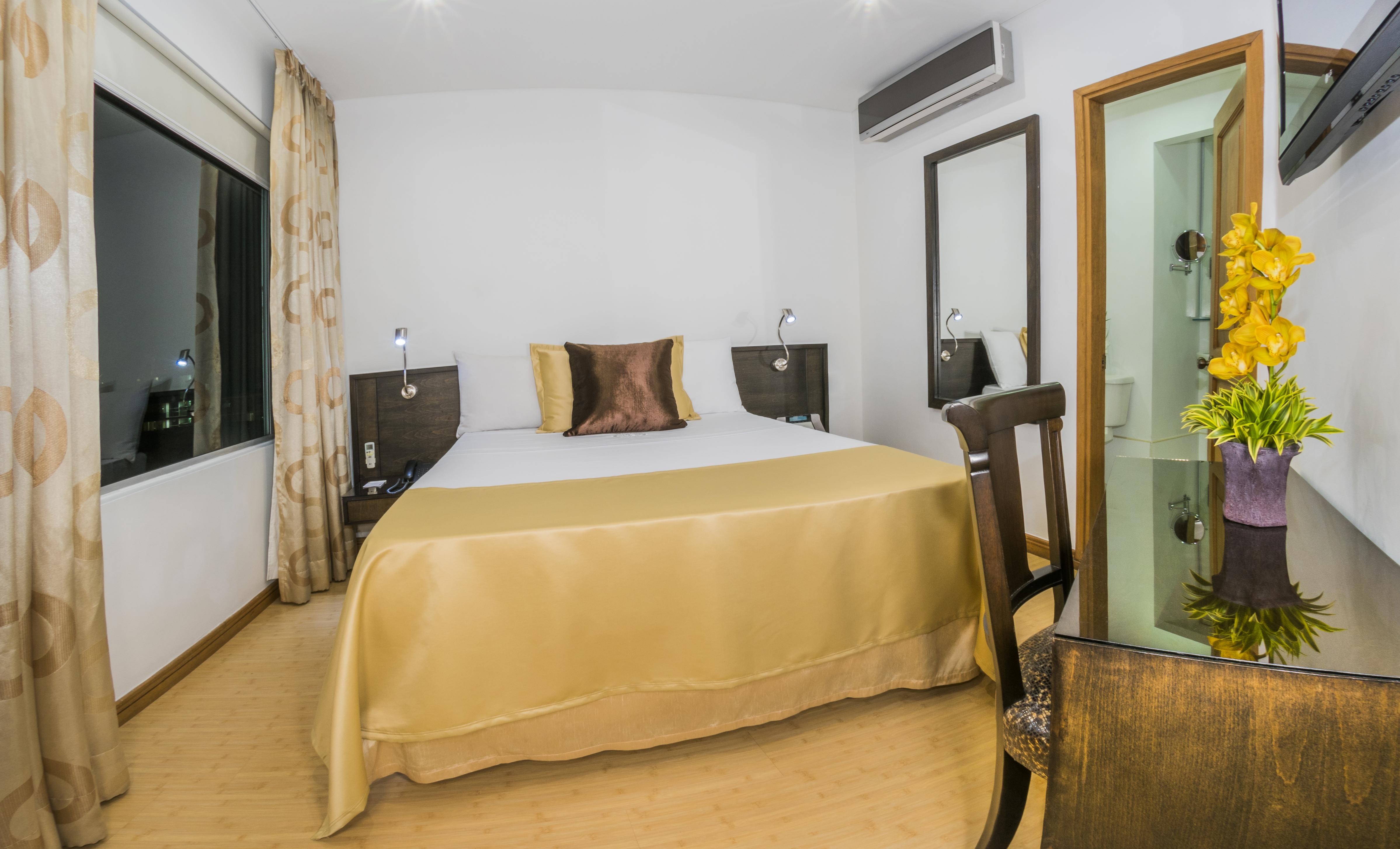 Hotel Egina Медельїн Екстер'єр фото