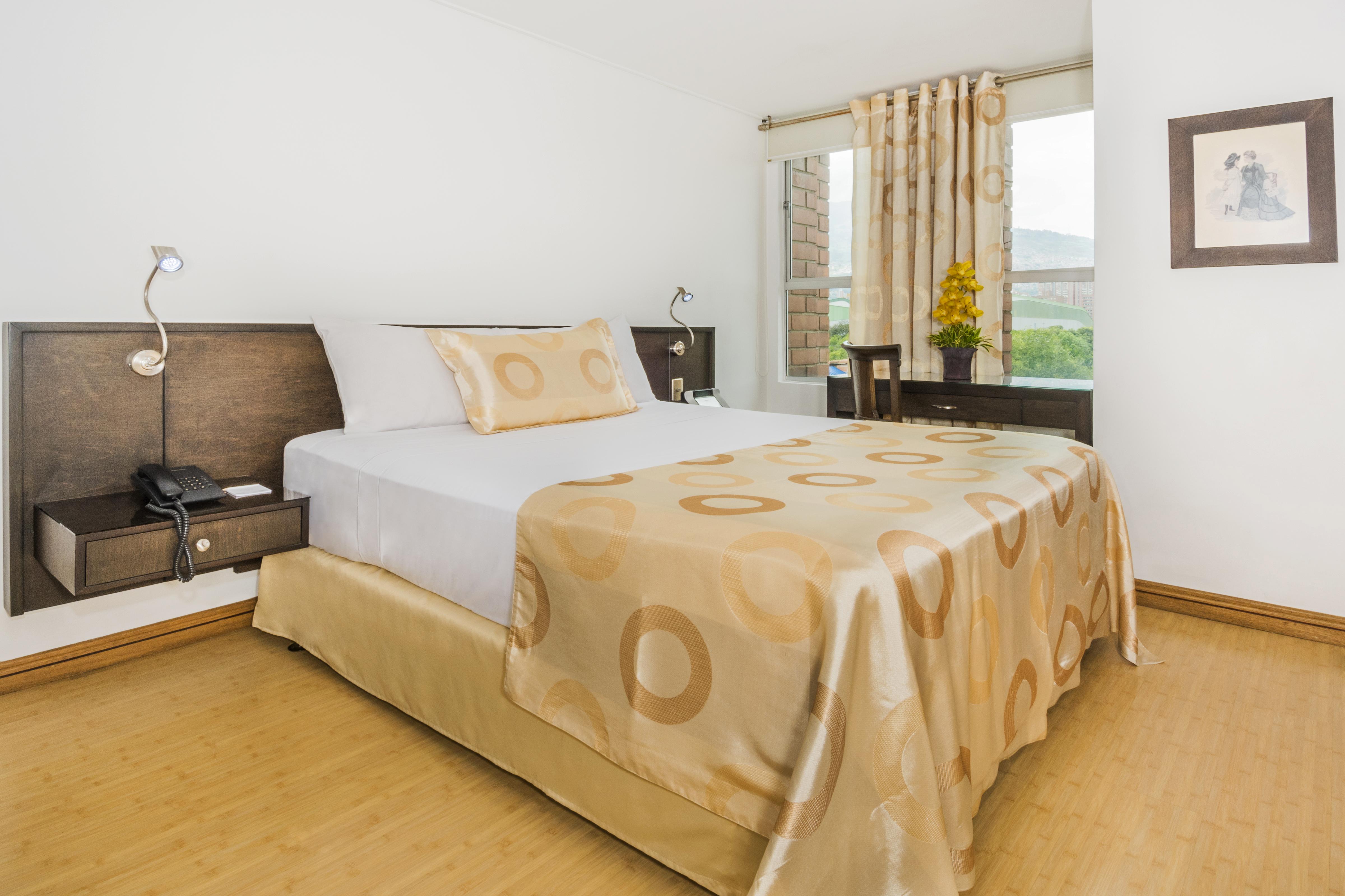 Hotel Egina Медельїн Екстер'єр фото