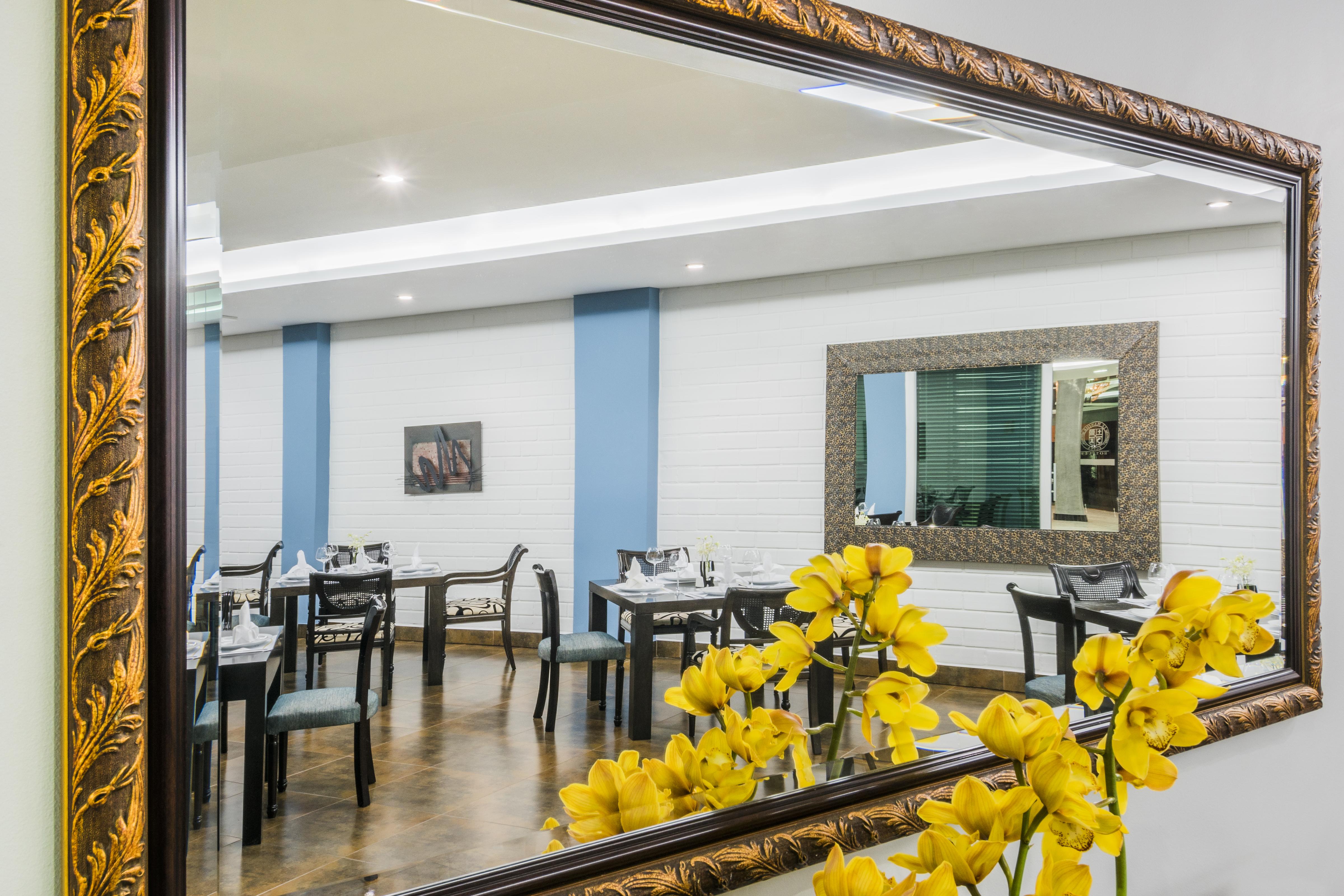 Hotel Egina Медельїн Екстер'єр фото