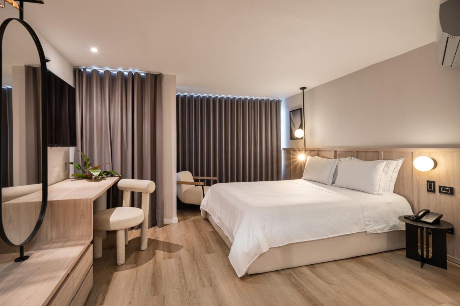 Hotel Egina Медельїн Екстер'єр фото