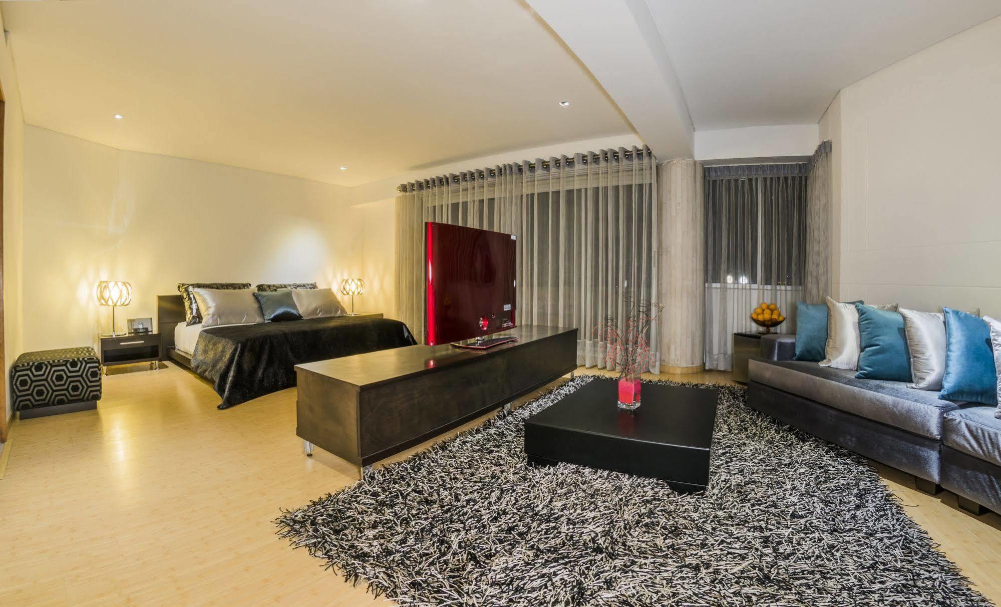 Hotel Egina Медельїн Екстер'єр фото