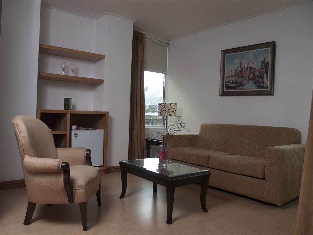 Hotel Egina Медельїн Екстер'єр фото